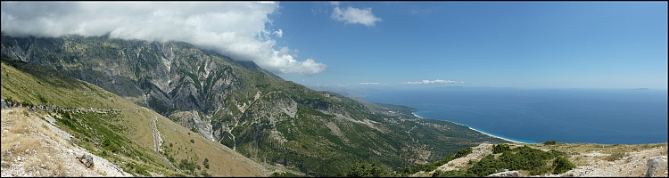 Albánie - panorama z Llogarského průsmyku