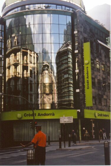 ANDORRA - banky a obchody